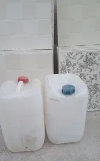۳۰۰ عدد دبه ۲۰ لیتری سفید رنگ در حد نو نو