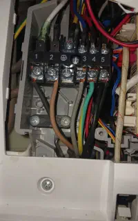 نیازمند شاگر یا کارآموز نصب تعمیر کولر گازی