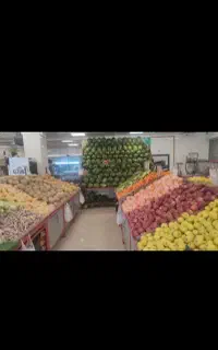 همکار برای کار در میوه فروشی