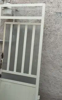درب فلزی منزل کابینت آشپزخانه زیرظرف شوی