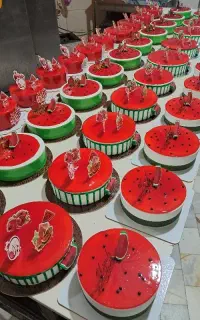 استخدام شاگردخانم برای قنادی