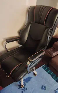 میز مدیریت و صندلی دو حالته