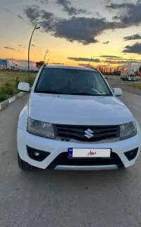 سوزوکی ویتارا۲۴۰۰ccدنده