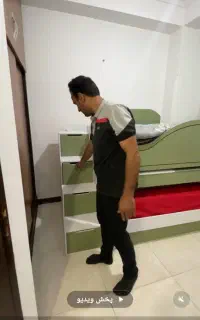 تخت دو طبقه با میز تحریر و دوتا تشک