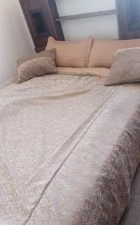 تخت و میز آرایشی