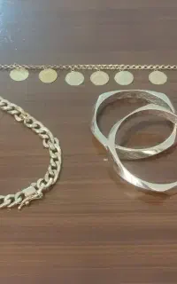 دو عدد النگو ، زنجیره کارتیه ، زنجیر سکه ایی