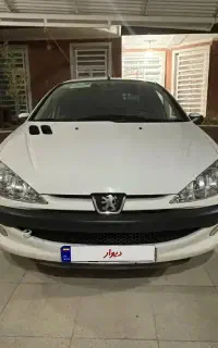 پژو ۲۰۶ صندوق دار V8