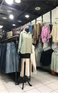 فروشنده پوشاک زنانه