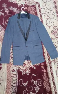 کت وشلوار بسیار تمیز