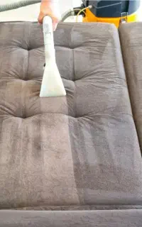 شست و شوی مبل اطمینان. تخصصی و تضمینی