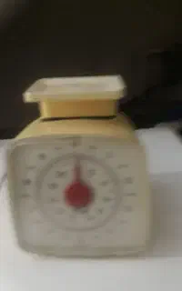 ترازو خانگی  سالم