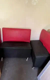 میز و نیمکت رستورانی