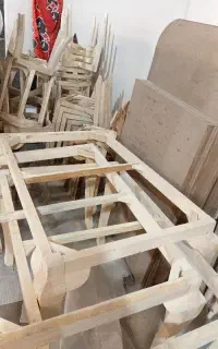 رنگکار و نقاش چوب