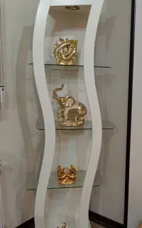 ویترین و مجسمه