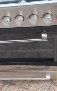 فروش وخریدار و اجاق گاز هستم