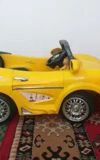 ماشین شارژی در مهاجران
