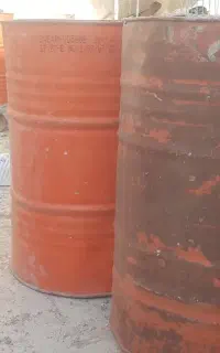 بشکه ۲۲۰ فلزی