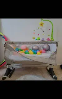تخت کنارمادر