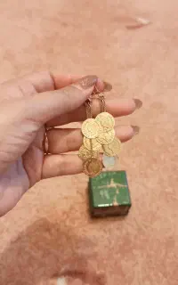 گوشواره، دستبند، انگشتر، ربع سکه