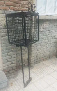 سطل زباله مخصوص درب منزل