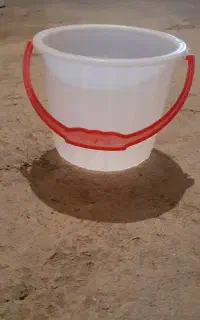 سطل ماست تازه دونه ای  ۲۰۰۰۰هزارتومان