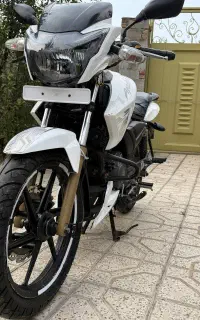 اپاچی 180 نیوفیس