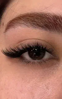 اکستنشن مژه کاشت مژه