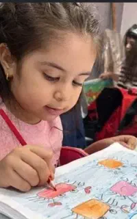 کلاس آموزش طراحی و نقاشی مدادرنگی رنگی کودک نوجوان