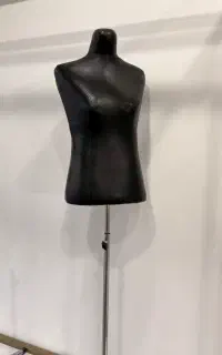 مانکن چرم