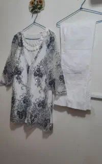 دو دست تو نیک شلوار