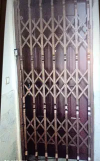 حفاظ درب درب آکاردئونی
