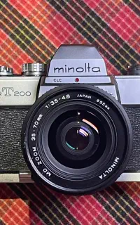 دوربین آنالوگ Minolta SRT 200