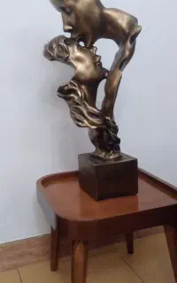 تندیس بوسه