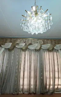 پرده در دو سایز