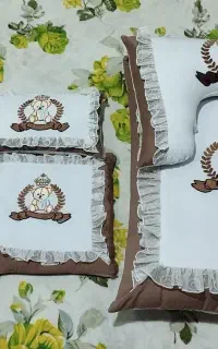 گلدوزی نوزاد