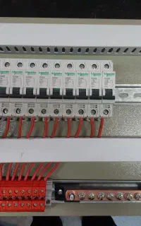 برق صنعتی و تابلو برق
