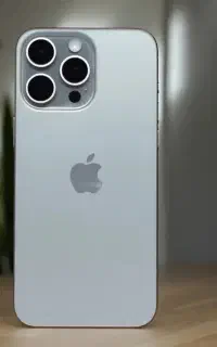 اپل ۱۵ پرومکس