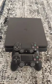 پلی استیشن 4 اسلیم 1 ترابایت اسلیم در حد نو