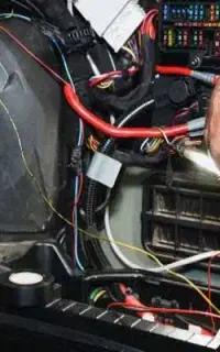 خدمات برق و سیم کشی خودرو سیار (امداد) و ساکن