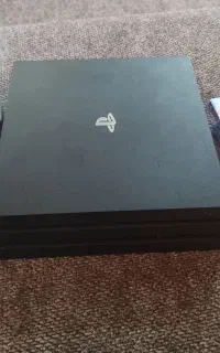 ps4 pro +3 دست+۳ باز