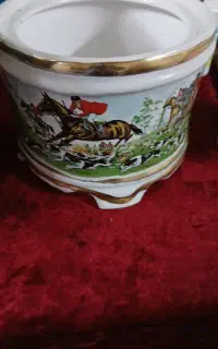 با سلام تعدادی ظرف
