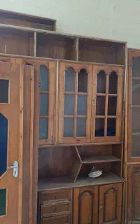 کمد و در چوبی قدیمی