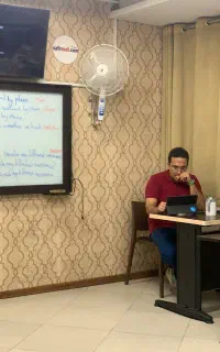 تدریس زبان توسط مدرس بین المللی زبان انگلیسی