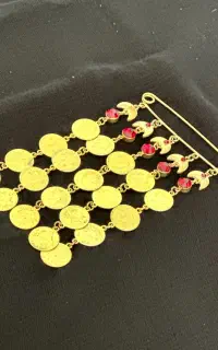 چند عدد سنجاق