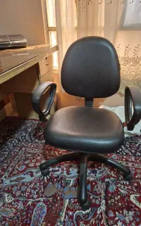 میزتحریر همراه با صندلی چرخدار