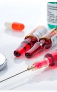منشی و کاراموز تزریقات