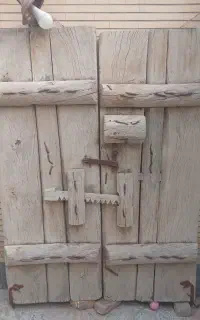 درب  چوبی قدیمی