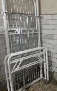 تخت بیمارستانی دوشکن با چرخ تشک زخم بستر