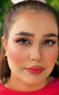 میکاپ کار هستم