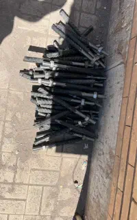 ۵۲ عدد بولت ۲۰ ۳۰ سانتی متر  نو نو